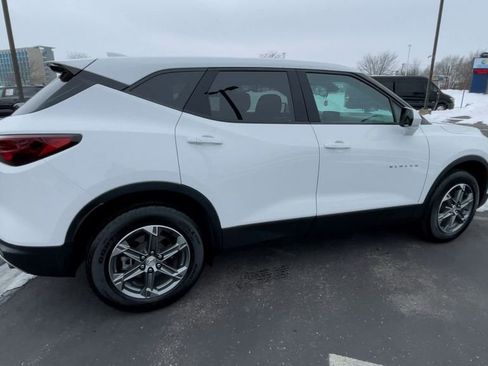 Used 2023 Chevrolet Blazer LT w/ Driver Confidence Package FWD image 2