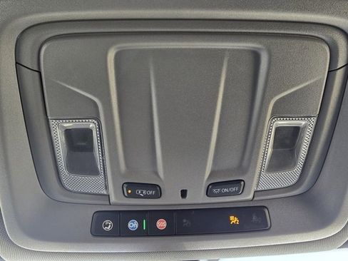 Used 2021 GMC Sierra 1500 Elevation w/ X31 Off-Road Package image 19