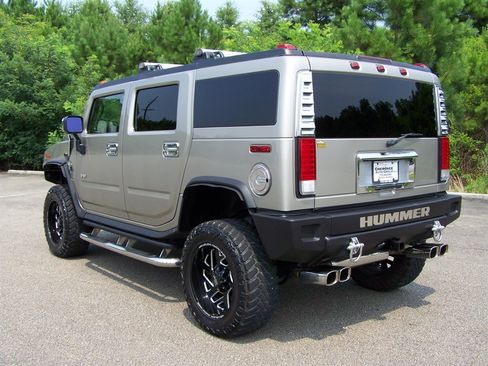 Used 2003 HUMMER H2 w/ Preferred Equipment Group AWD/4WD image 2