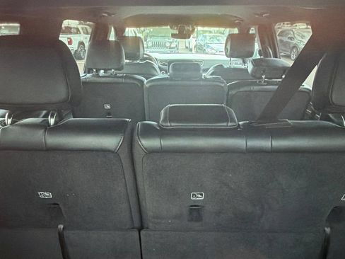Used 2024 Jeep Wagoneer Series II w/ Flexible Seating Group AWD/4WD image 13