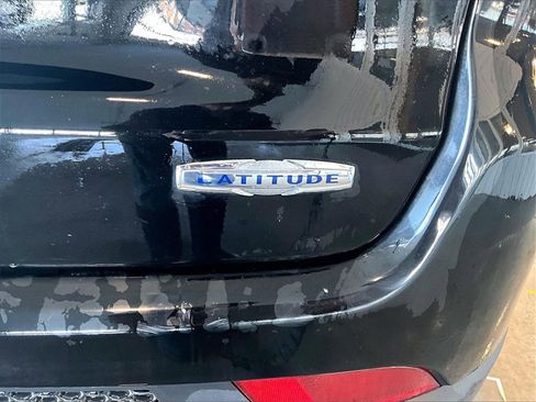 Used 2022 Jeep Compass Latitude w/ Convenience Group image 27