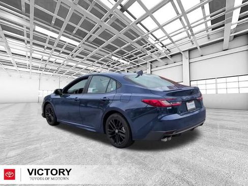 Used 2026 Toyota Camry SE AWD/4WD image 5