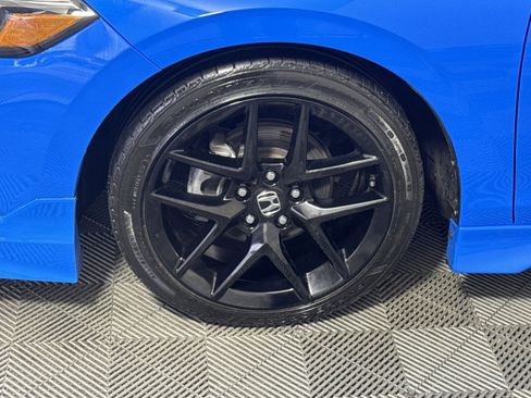 Used 2023 Honda Civic Sport image 12