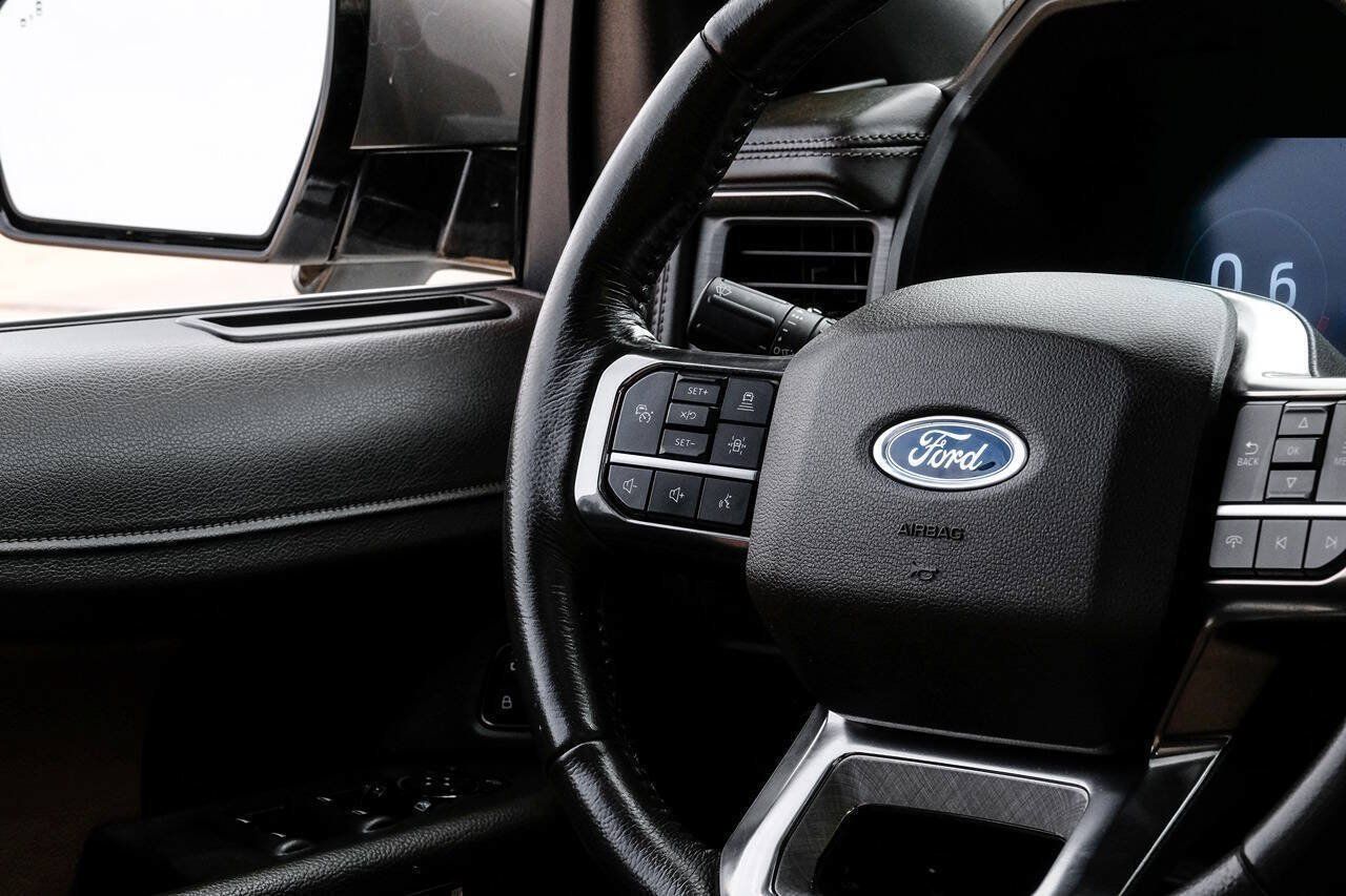Used 2023 Ford Expedition King Ranch RWD image 24