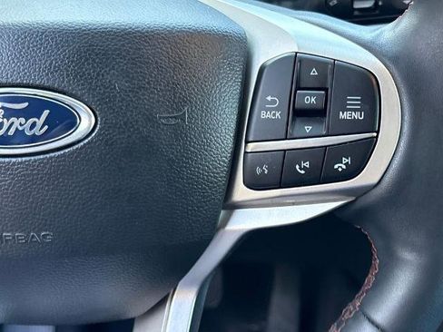 Certified 2025 Ford Explorer Active AWD/4WD image 36