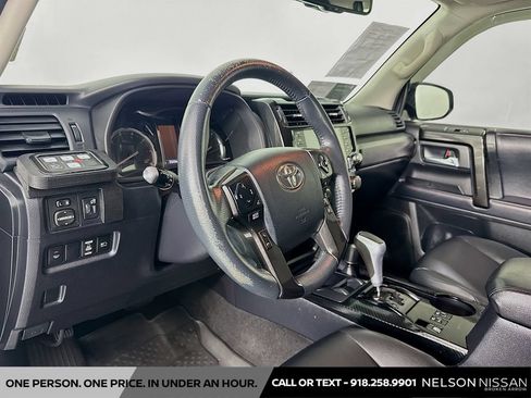 Used 2021 Toyota 4Runner TRD Off-Road Premium w/ Moonroof Package AWD/4WD image 9