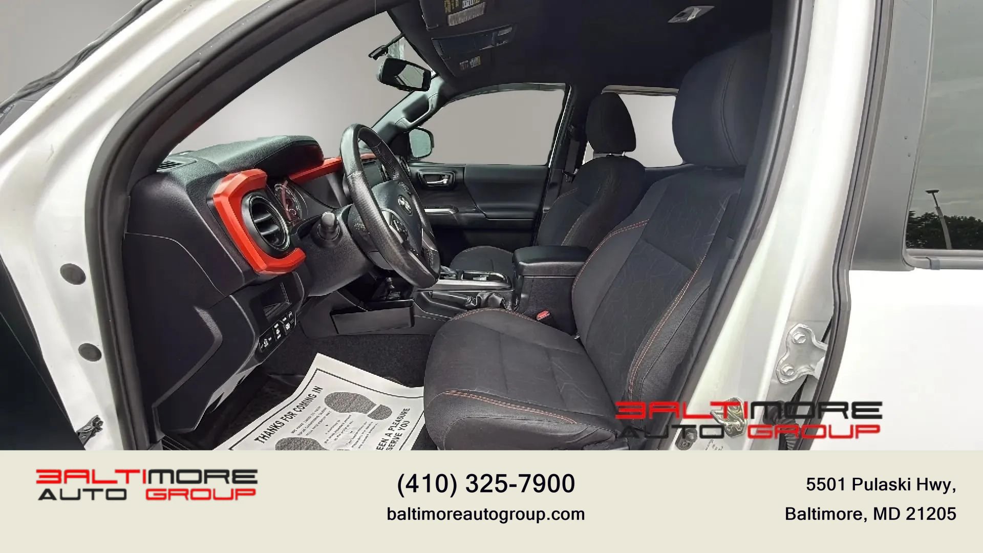 Used 2017 Toyota Tacoma TRD Sport w/ Tow Package (A/T) AWD/4WD image 8