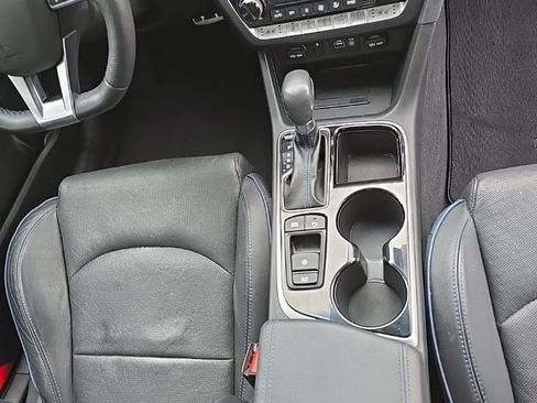 Used 2018 Hyundai Sonata Limited w/ Cargo Package image 9