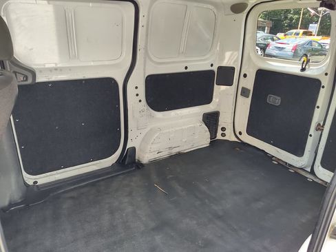 Used 2017 Nissan NV200 S w/ Cruise Control Package FWD image 12