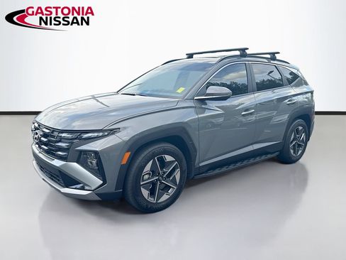 Used 2026 Hyundai Tucson SEL FWD image 3