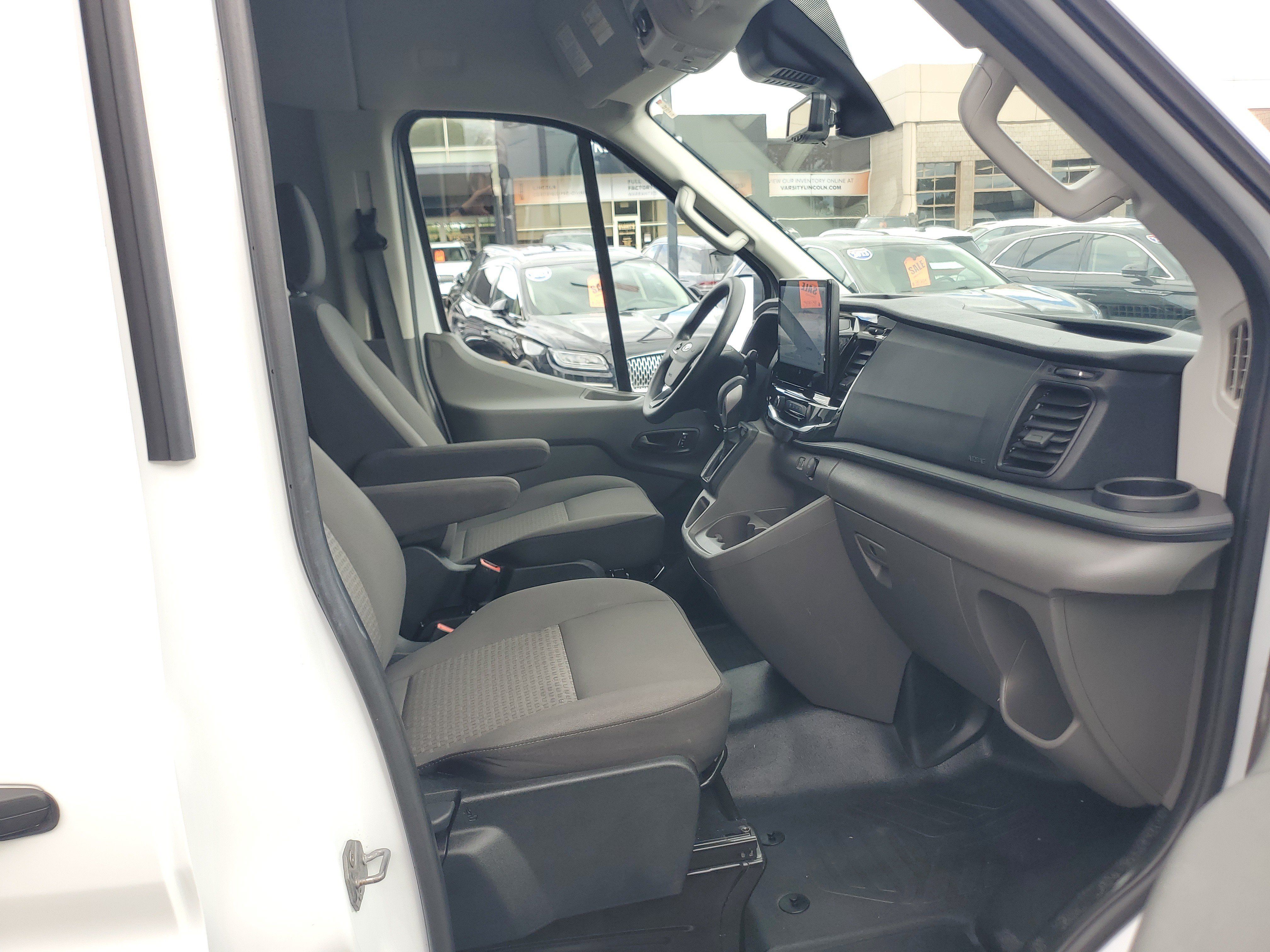 Used 2025 Ford Transit 350 XLT RWD image 9