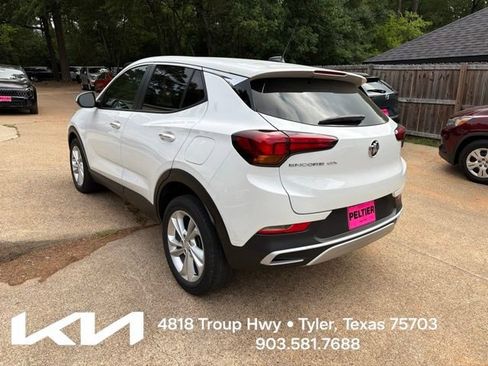Used 2023 Buick Encore GX Preferred w/ Cold Weather Comfort Package FWD image 8