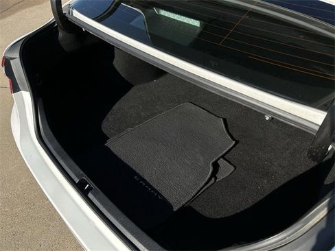 Used 2020 Toyota Camry SE image 28