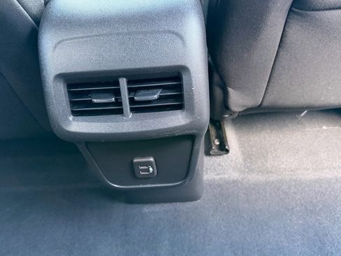 Used 2023 Chevrolet Equinox LT w/ Driver Convenience Package image 37