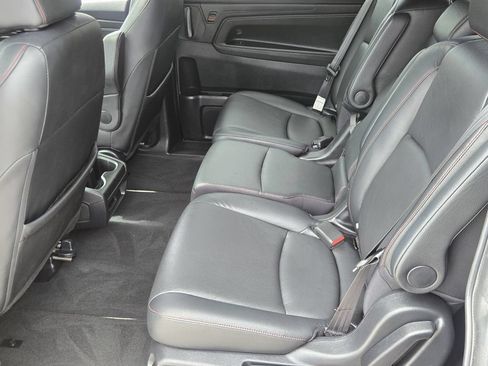 Used 2024 Honda Odyssey Sport image 12