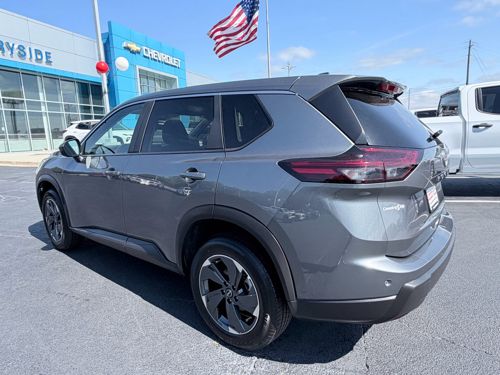 Used 2025 Nissan Rogue SV FWD image 7