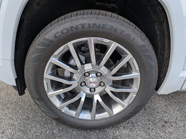 New 2027 GMC Terrain Denali w/ LPO, Floor Liner Package AWD/4WD image 12