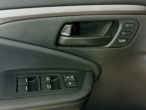 Certified 2023 Honda Passport TrailSport image 21