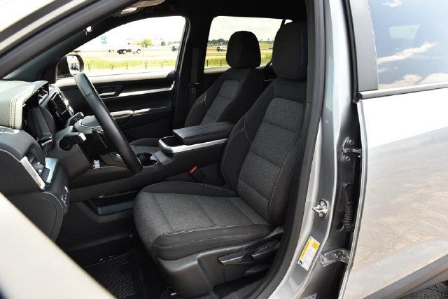 Used 2025 GMC Terrain Elevation FWD image 19