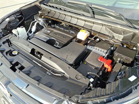 Certified 2023 Nissan Pathfinder Platinum w/ Cargo Package image 34