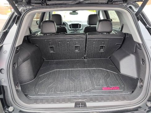 Used 2023 GMC Terrain SLT w/ LPO, Floor Liner Package image 26