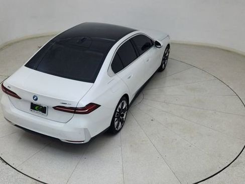 Used 2025 BMW i5 xDrive40 w/ Premium Package AWD/4WD image 85