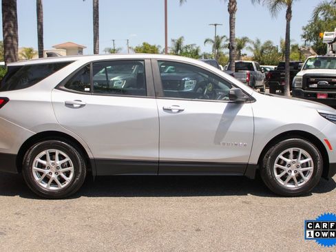 Used 2022 Chevrolet Equinox LS image 10