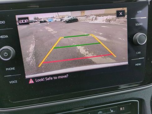 Used 2023 Volkswagen Atlas SE image 14