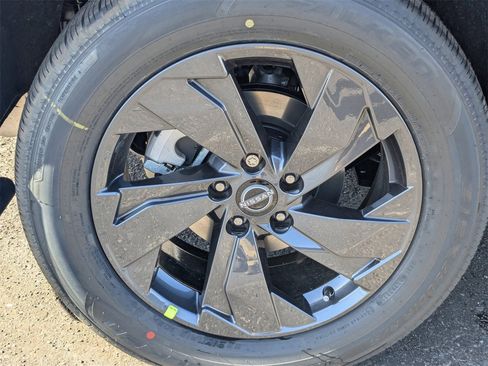 New 2026 Nissan Rogue SV image 9