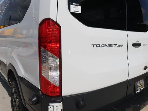 Used 2016 Ford Transit 350 XLT image 8