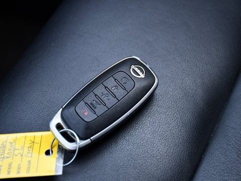 Used 2023 Nissan Rogue SL w/ SL Premium Package FWD image 19