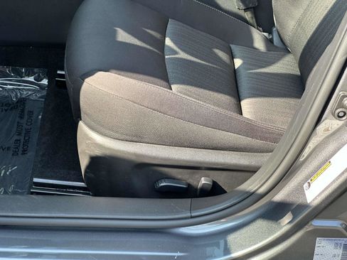 Used 2024 Nissan Altima 2.5 SV image 15