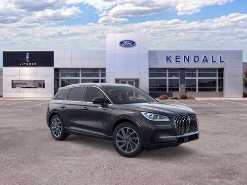 Used 2024 Lincoln Corsair Grand Touring AWD/4WD image 7