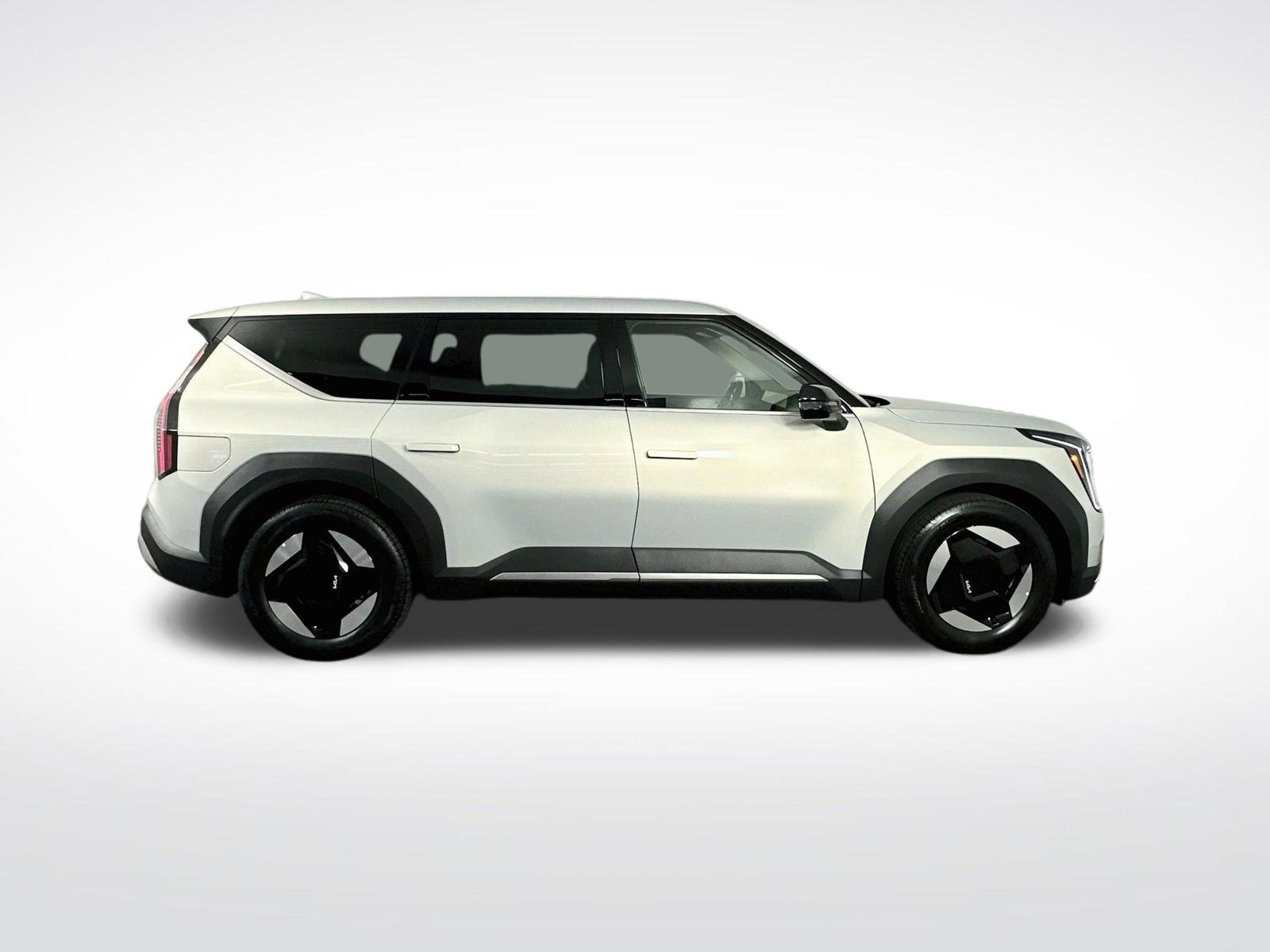 Used 2026 Kia EV9 Light RWD image 9