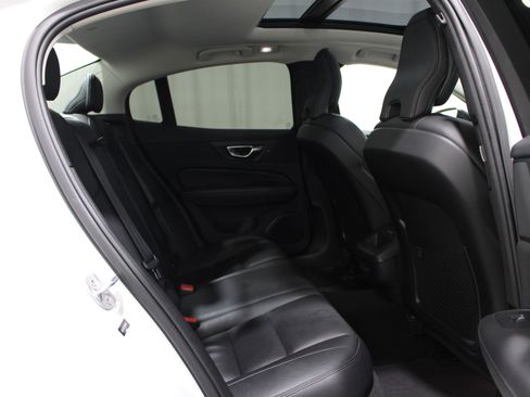 Used 2024 Volvo S60 B5 Plus FWD image 25