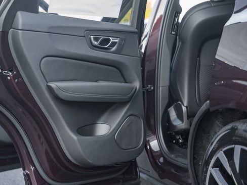 New 2026 Volvo XC60 B5 Ultra w/ Protection Package Premier image 36