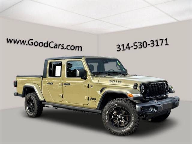 Certified 2025 Jeep Gladiator Sport AWD/4WD image 1