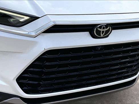Used 2025 Toyota Grand Highlander FWD image 30