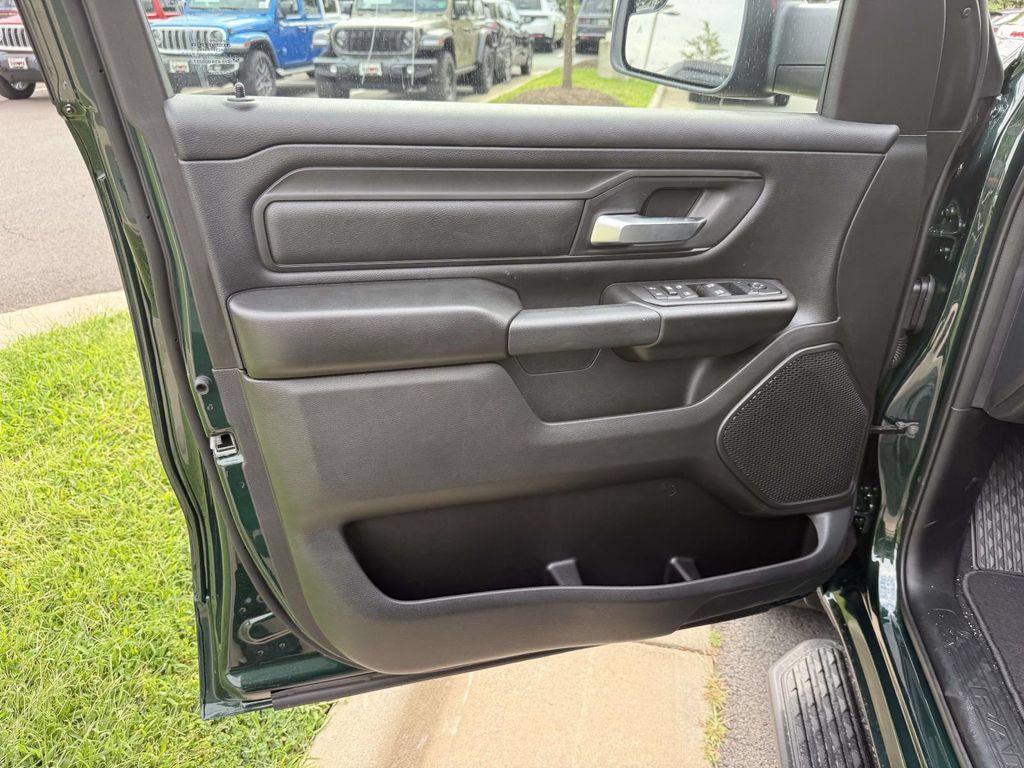 New 2027 RAM 1500 Tradesman AWD/4WD image 31