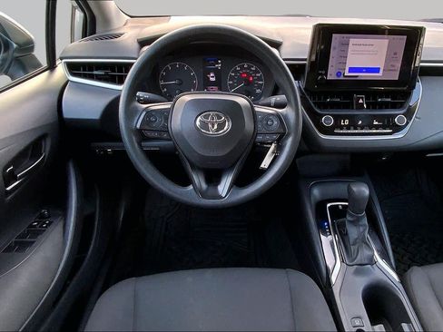 Used 2024 Toyota Corolla LE FWD image 6