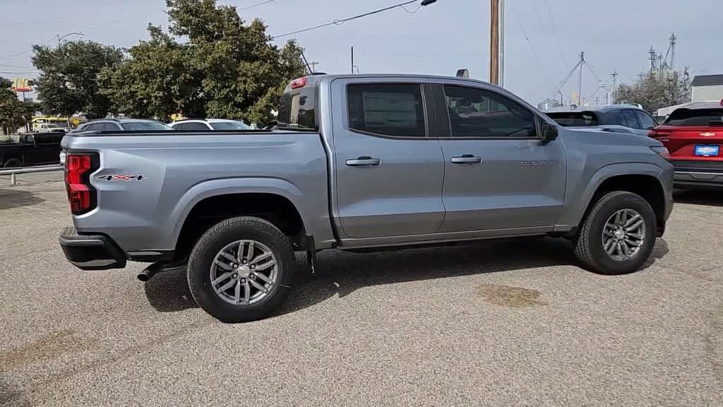 Used 2024 Chevrolet Colorado LT w/ LT Convenience Package II AWD/4WD image 8