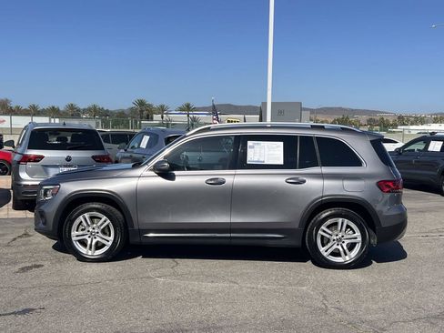 Used 2022 Mercedes-Benz GLB 250 4MATIC image 2