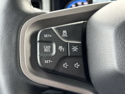 Used 2024 Ford Bronco Badlands image 19