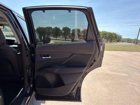 Certified 2026 Nissan Murano Platinum w/ Cargo Package image 17