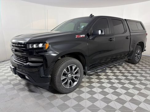 Used 2021 Chevrolet Silverado 1500 RST AWD/4WD image 3
