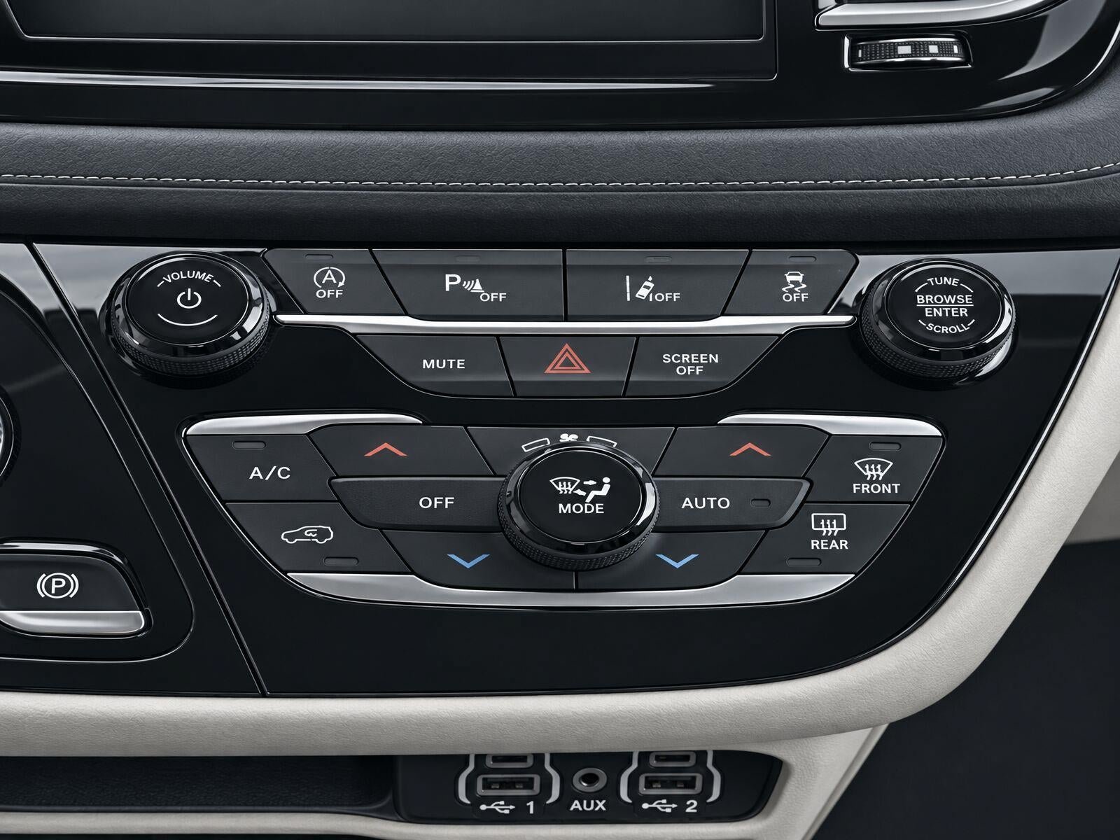 Used 2024 Chrysler Pacifica Touring-L FWD image 16