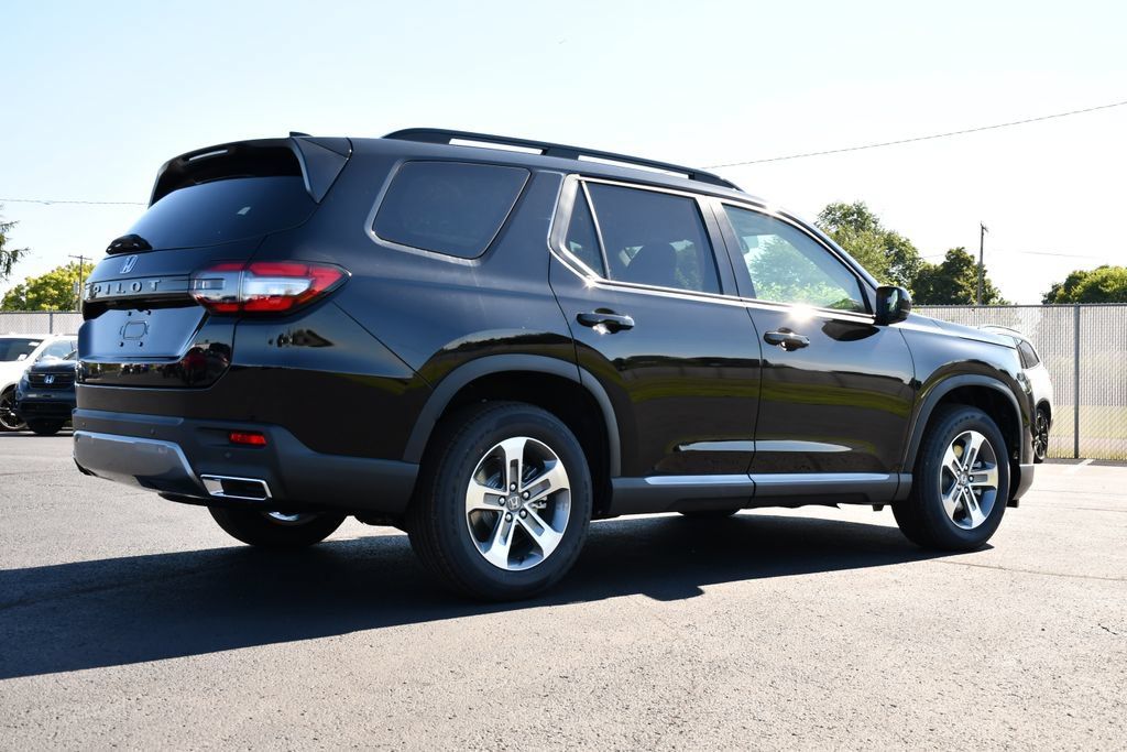 New 2026 Honda Pilot EX-L image 7