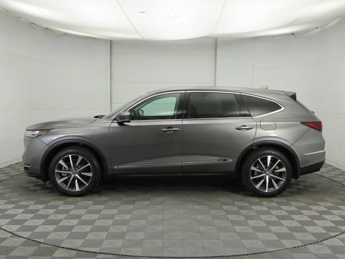 Used 2026 Acura MDX w/ Technology Package FWD image 9