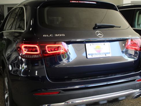 Certified 2022 Mercedes-Benz GLC 300 image 11