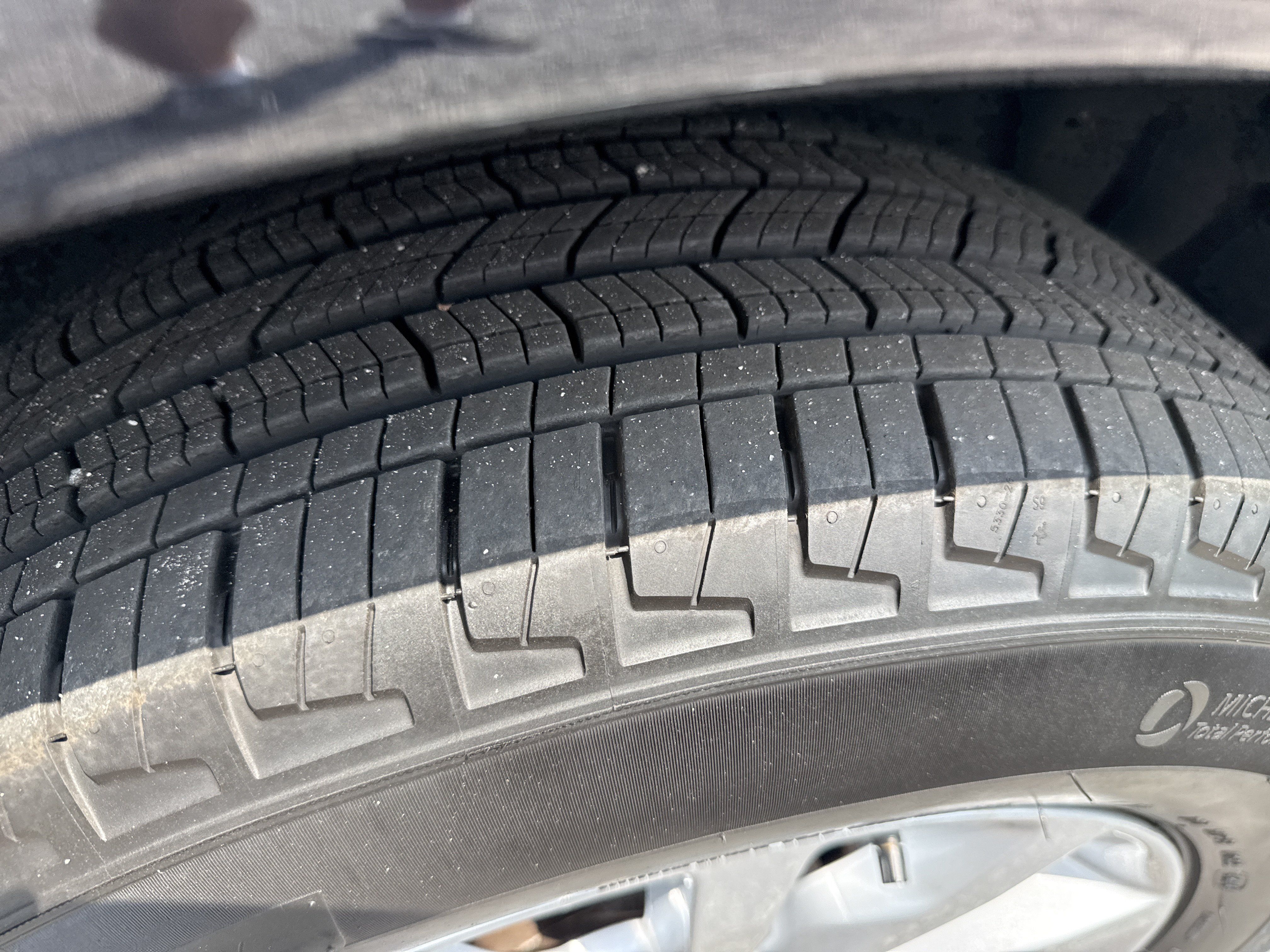 Used 2025 Dodge Durango GT RWD image 11